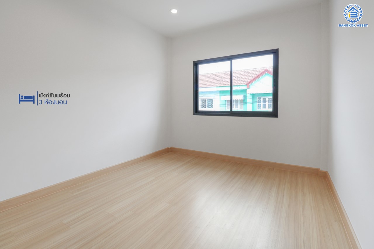 บ้านมือสองตกแต่งใหม่ ม.บัวทองธานีพาร์ค กาญจนาฯ-บางบัวทอง ทาวน์เฮ้าส์หลังใหญ่ เนื้อที่ 19.5 ตร.ว. ฟังก์ชันระดับบ้านเดี่ยว 3 ห้องนอน 2 ห้องน้ำ 1 ที่จอดรถ พร้อมเข้าอยู่ บนทำเลเดินทางสะดวก เข้า-ออกได้ทั้ง ถ.กาญจนาฯ และ ถ. บางกรวย-ไทรน้อย ใกล้ทางด่วน, เซ็นทรัลเวสต์เกต และรถไฟฟ้าสายสีม่วง "สถานีคลองบางไผ่"…